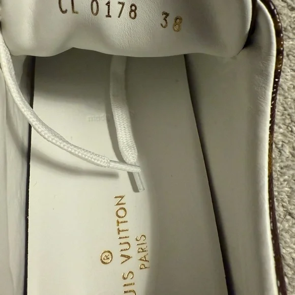 Authentic Louis Vuitton Frontrow Sneakers - Exclusive Edition - Picture 5 of 5